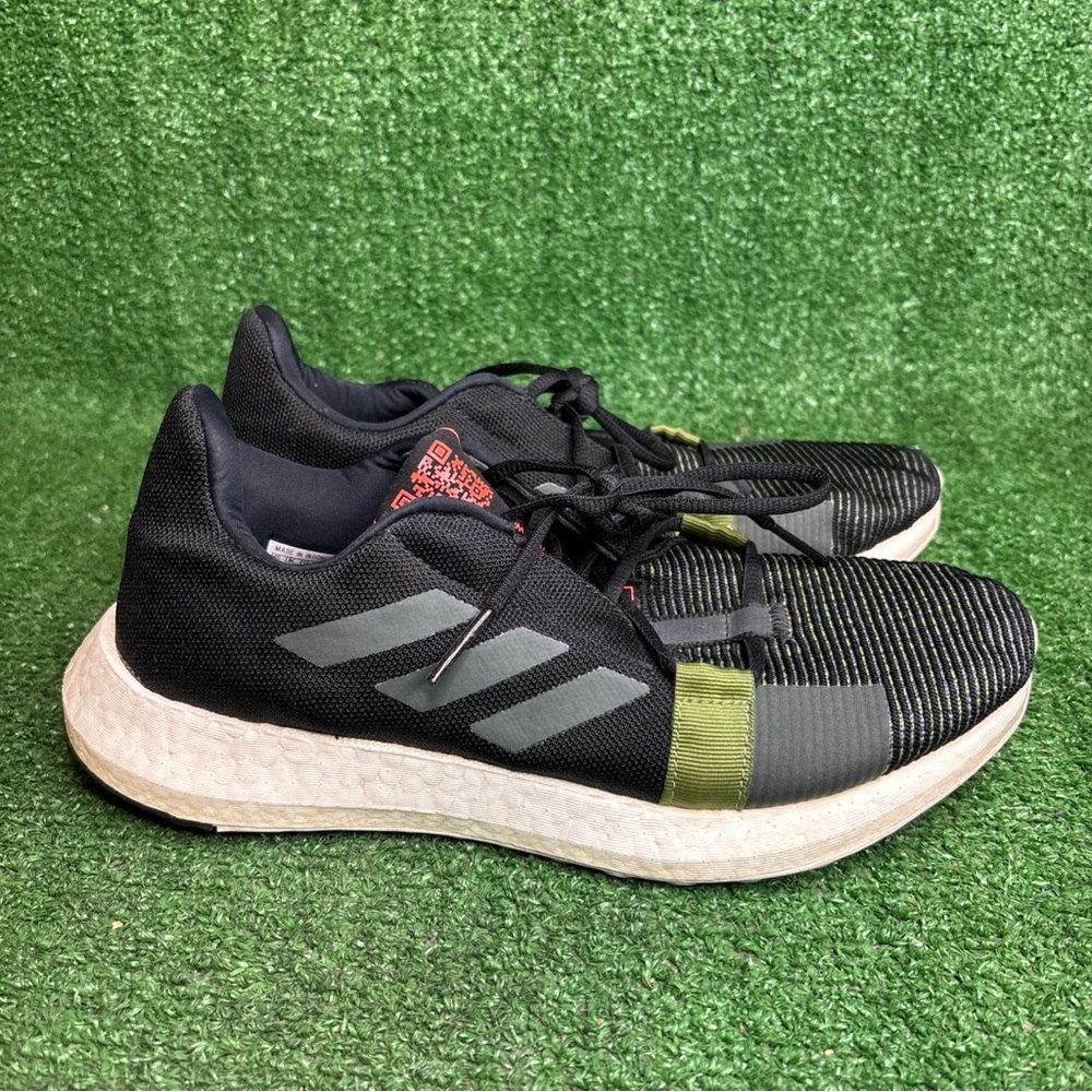 Adidas SenseBoost GO Mens Size 8.5 Black Athletic Running Walking Shoes Sneakers